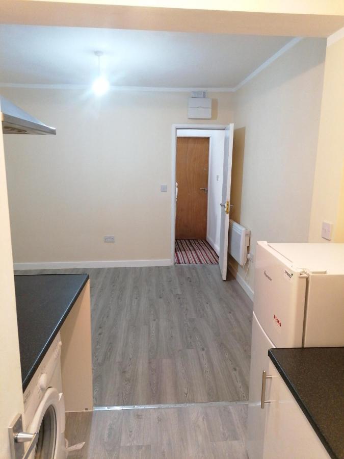 Self-Contained Studio Flat Bathrooms Kitchens Upgrade Locations To City Centre 15 Minutes Walking Distance Nottingham Universities Queen Hospitals City Hospitals Luaran gambar